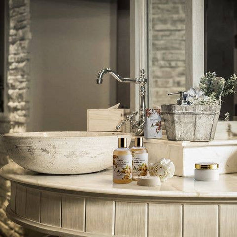 Home Spa Gift Basket - Honey Almond Scent - Luxury Bath Set